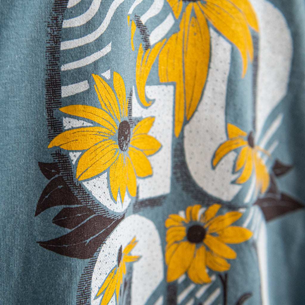 The Good Life Flower - Ice Blue